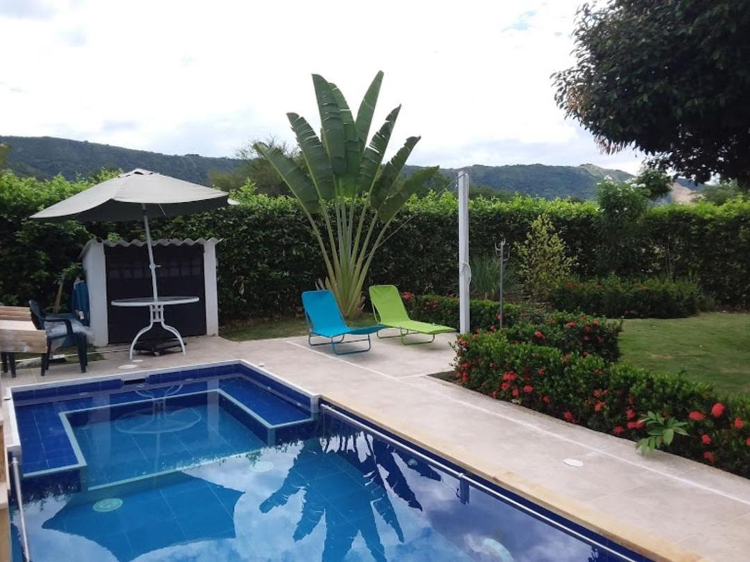 C&H Casa Campestre El Oasis Ricaurte Girardot Exterior foto
