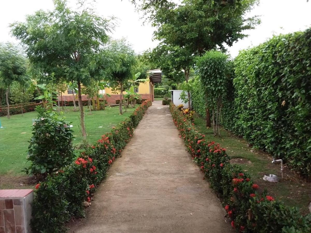 C&H Casa Campestre El Oasis Ricaurte Girardot Exterior foto